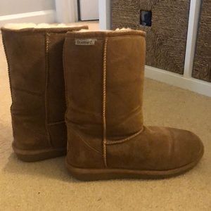 Brown fuzzy boots